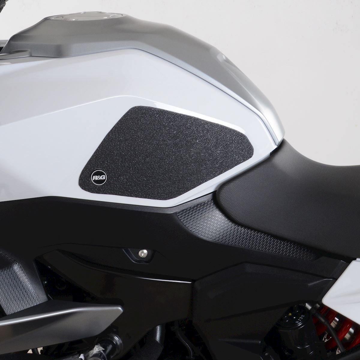 Kit 2pz.adesivi anti-scivolo serbatoio BMW F900XR '20- - trasparente