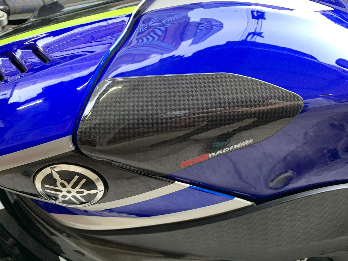 sliders serbatoio in carbonio, finitura lucida, Yamaha YZF-R6 '17-