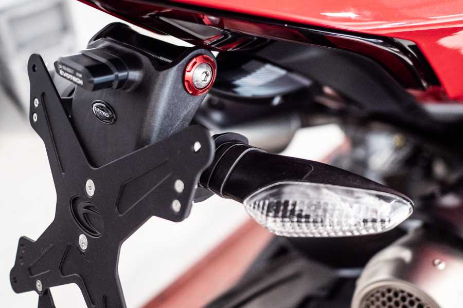SUPPORTO FRECCE ORIGINALI DUCATI PORTATARGA EVOTECH