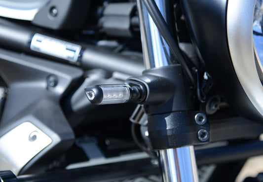 Adattatori per minifrecce anteriori per Kawasaki VULCAN S '15- / Vulcan Cafè '18- - alluminio (minifrecce non incluse)