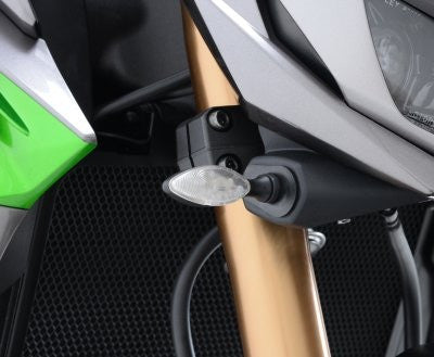 Adattatori per minifrecce anteriori per KAWASAKI Z125/Z250/Z300/Ninja 300 / Ninja 250 '13-'17 /Z650 /Z1000 '14- / Z1000R '17-/ Versys 650 fino '21 (minifrecce non incluse)