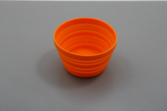 Contenitore in silicone magnetico e richiudibile - diam. 145mm / alt.var. 25 / 85mm
