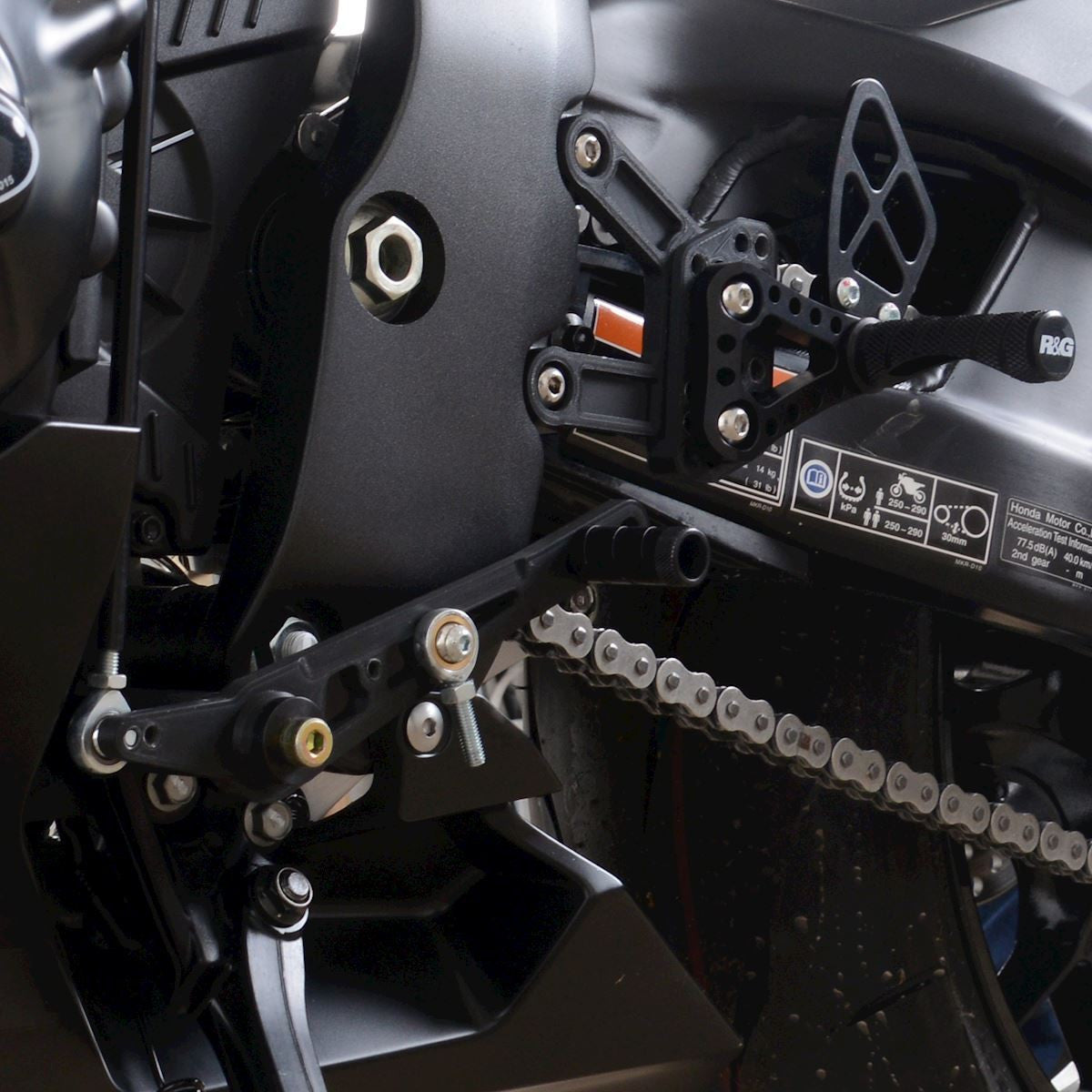 Pedane arretrate, Honda CBR1000RR-R (SP) '20-
