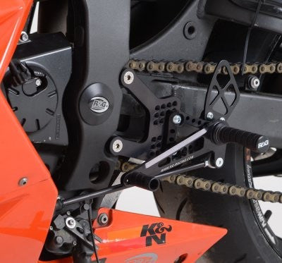 Pedane arretrate KAWASAKI ZX6-R '05- (solo vers.stradale - no ABS)