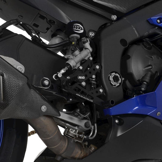 Pedane arretrate YAMAHA YZF-R6 '17- (con montato cambio elettronico)