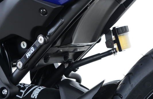Placchette copri fori poggiapiedi posteriori (paio), Yamaha Tracer 700 '16-'20 / Tracer 7 (GT) '21-