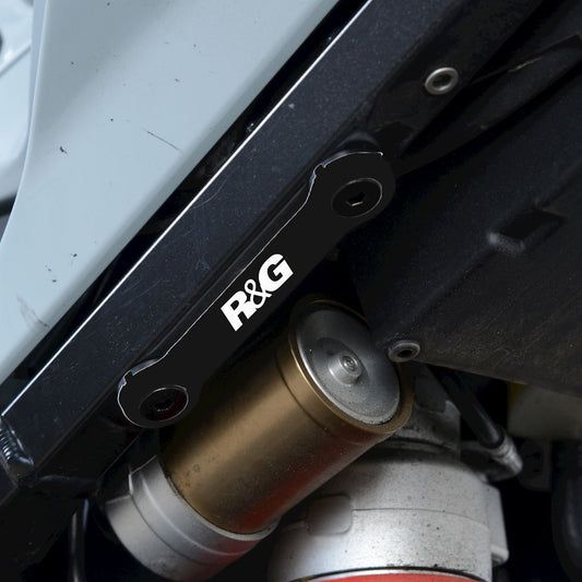 Placchette copri fori poggiapiedi posteriori (singolo), BMW S1000XR '20- (può essere montata lato DX senza maniglia)