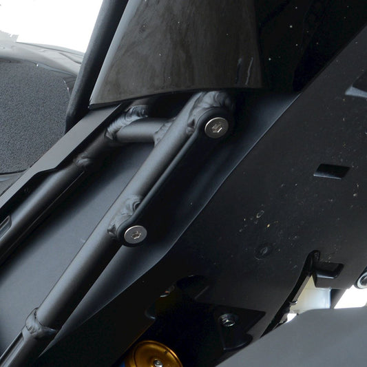 Placchette copri fori poggiapiedi posteriori (singolo, lato SX), Honda CBR1000RR-R(SP) '20-