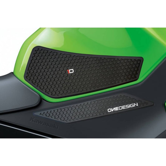PUIG ADESIVO SERBATOIO SPECIFICO LATERALE KAWASAKI NINJA 400 18-24 NERO