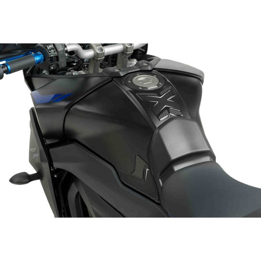 PUIG ADESIVO SERBATOIO YAMAHA TRACER 900 GT 18-20 CARBON LOOK