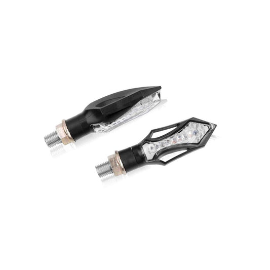PUIG FRECCE LED MODELLO HOUSE NERO - Lenti trasparenti - Omologate secondo gli standard europei - Dimensioni: 70x24 mm. -